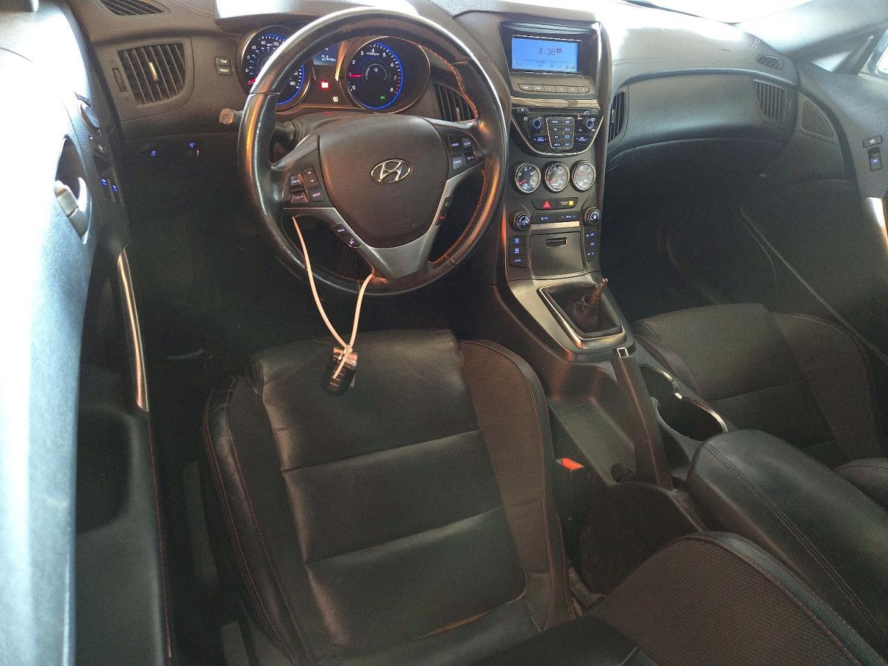 2015 Hyundai Genesis Coupe 3.8 R-Spec - zdjęcie 8