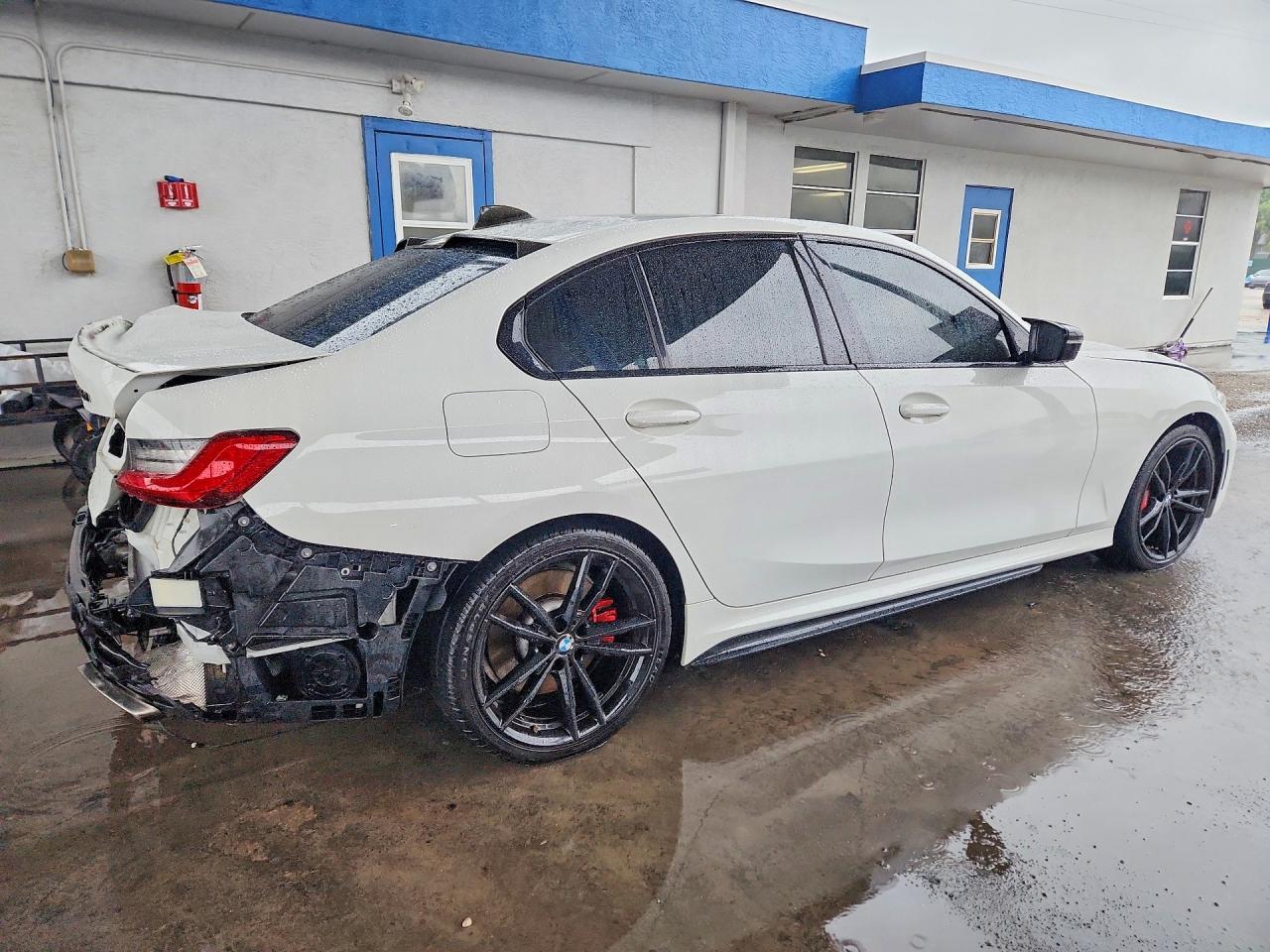 2021 BMW M340I - zdjęcie 3