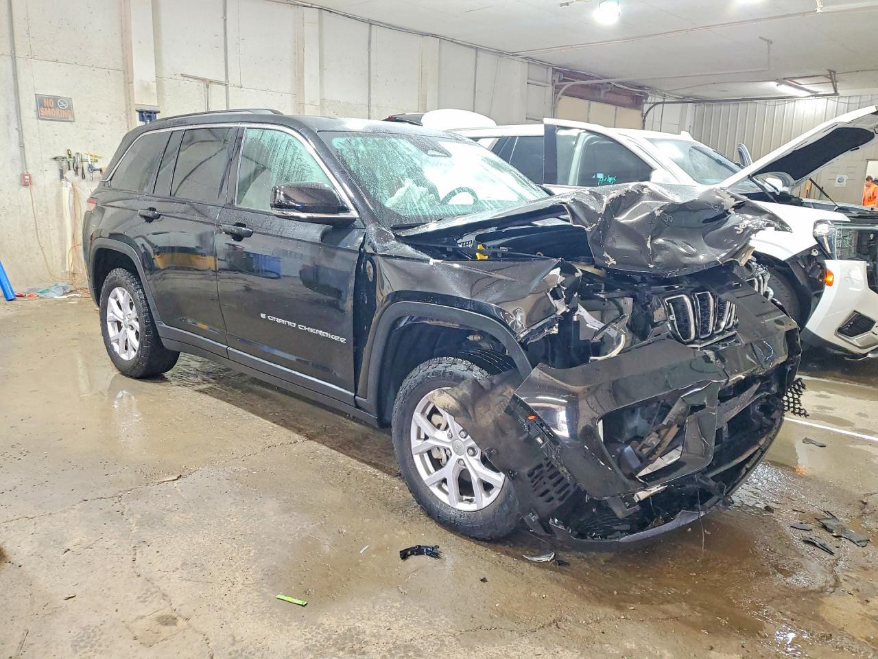 2022 Jeep Grand Cherokee Limited - zdjęcie 4