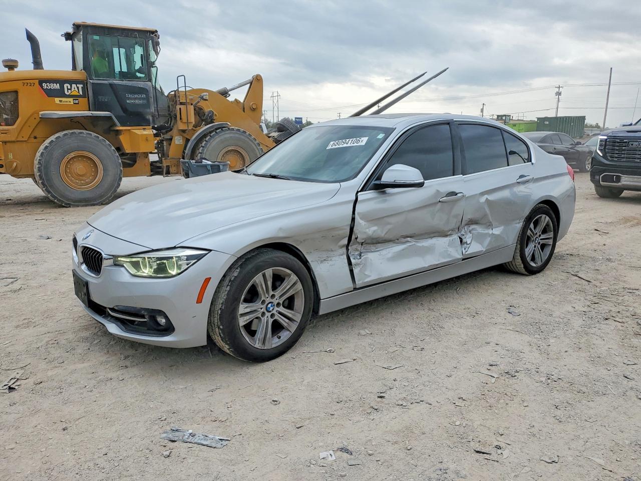 2018 BMW 330 I - zdjęcie główne