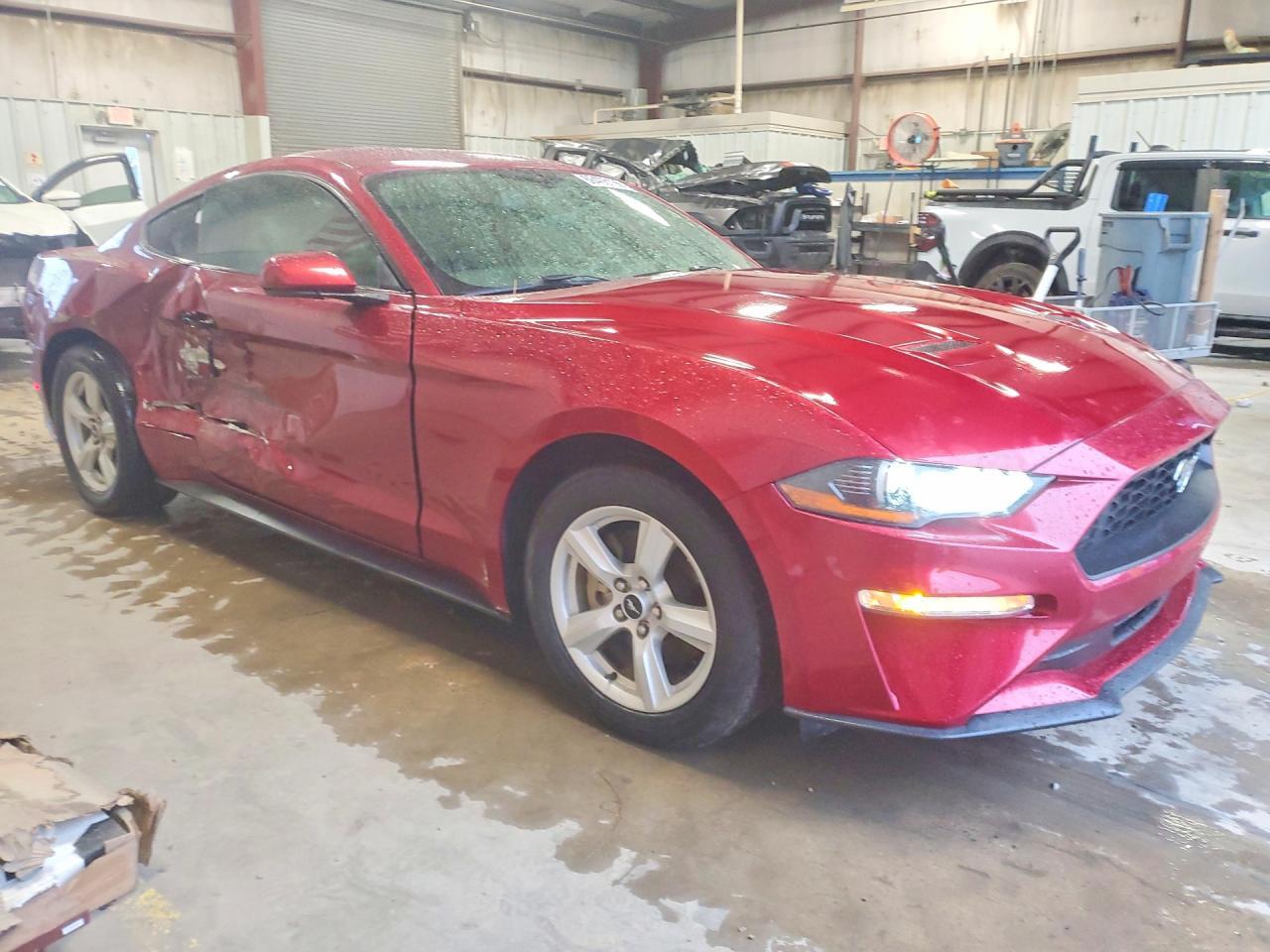 2018 Ford Mustang - zdjęcie 4