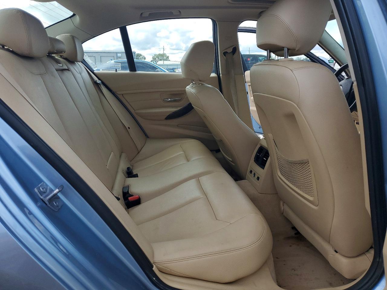 2013 BMW Seria 3 328i - zdjęcie 10