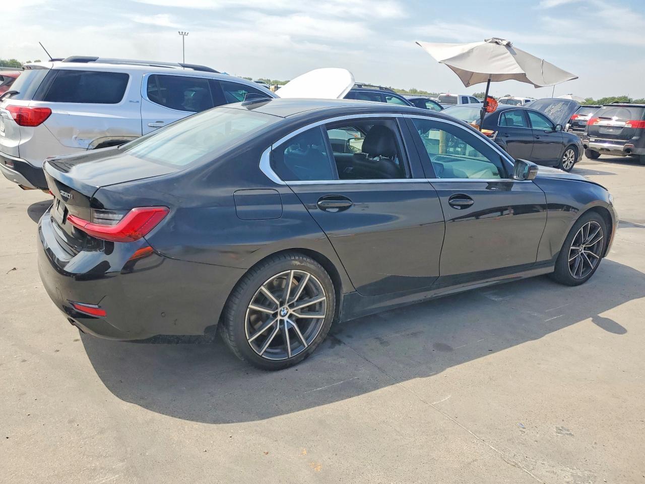2020 BMW 330I - zdjęcie 3