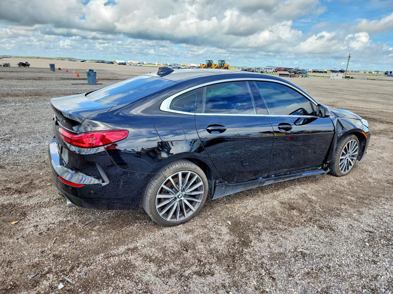 2021 BMW 228I - zdjęcie 3