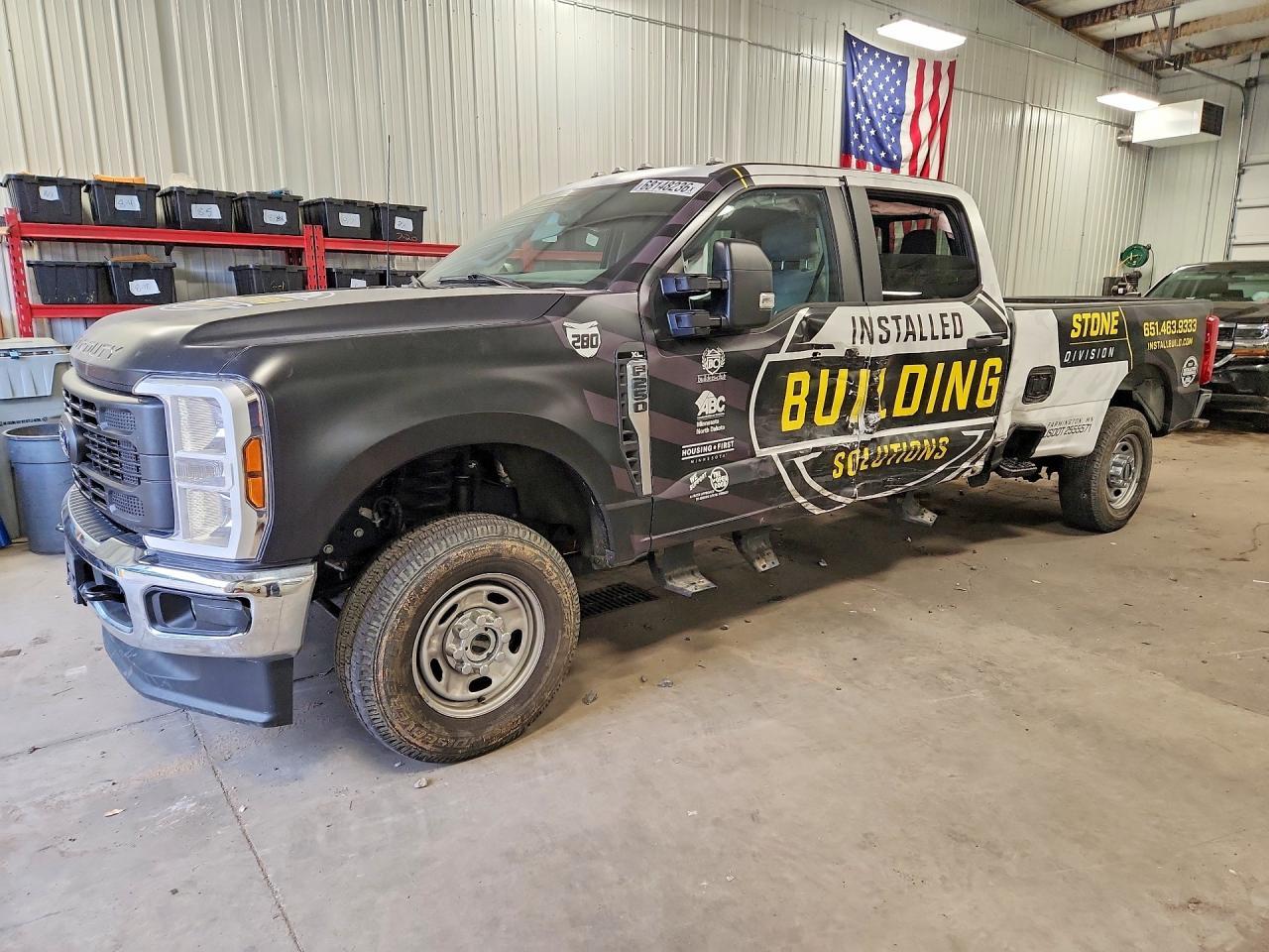 2024 Ford F250 Super Duty - zdjęcie główne