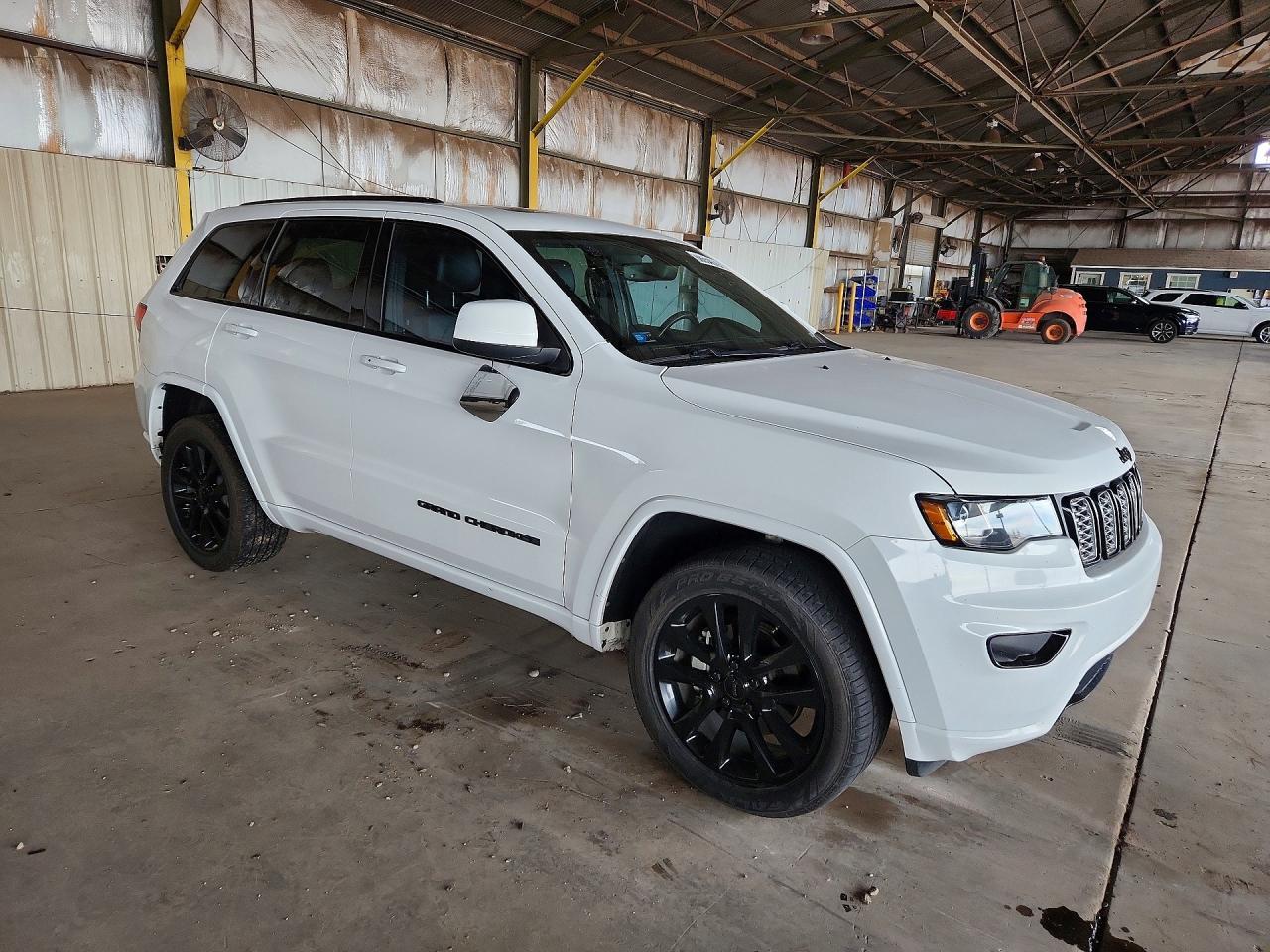2019 Jeep Grand Cherokee Laredo - zdjęcie 4