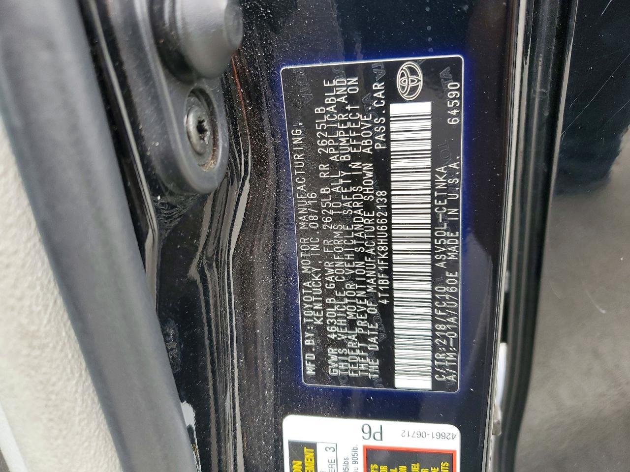2017 Toyota Camry Le - zdjęcie 12