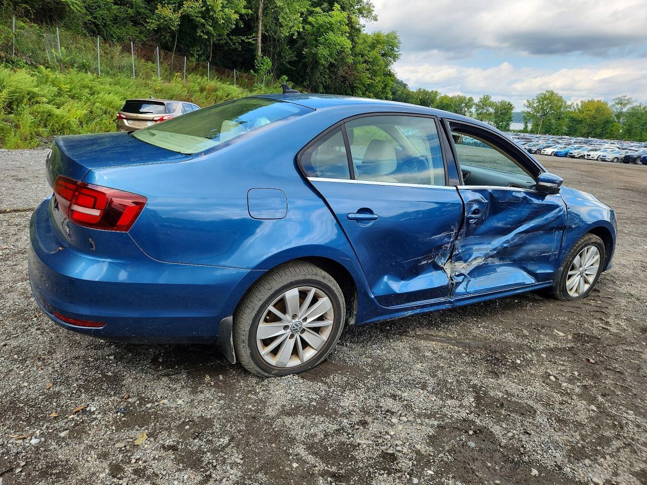 2016 Volkswagen Jetta Se - zdjęcie 3