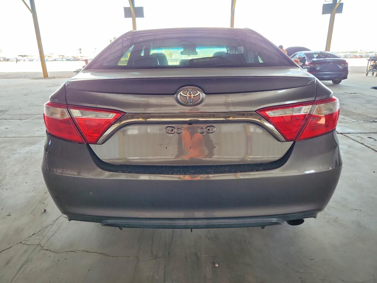 2017 Toyo Camry - zdjęcie 6