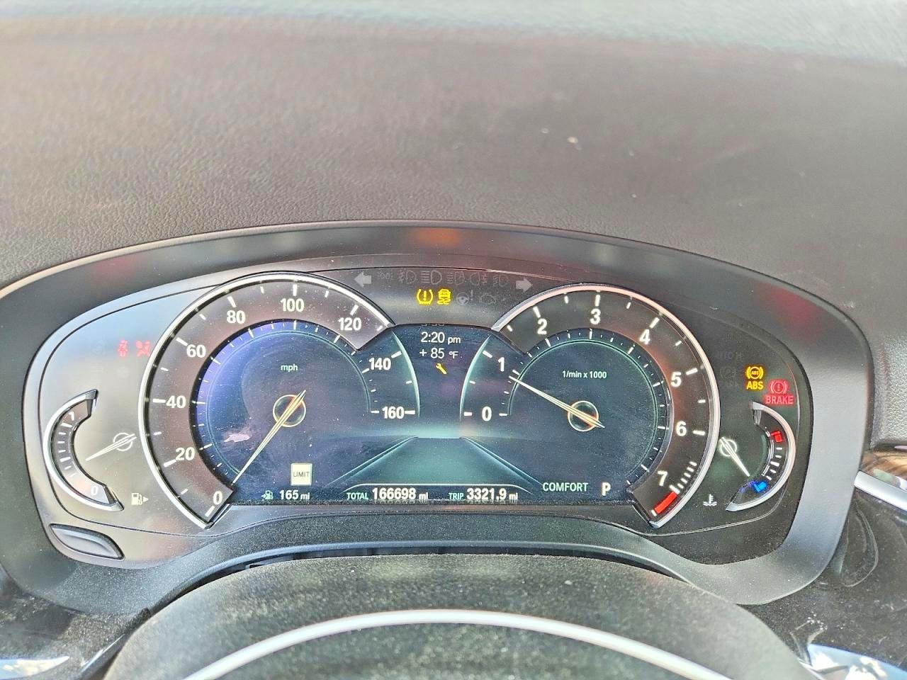 2019 BMW 530 I - zdjęcie 9