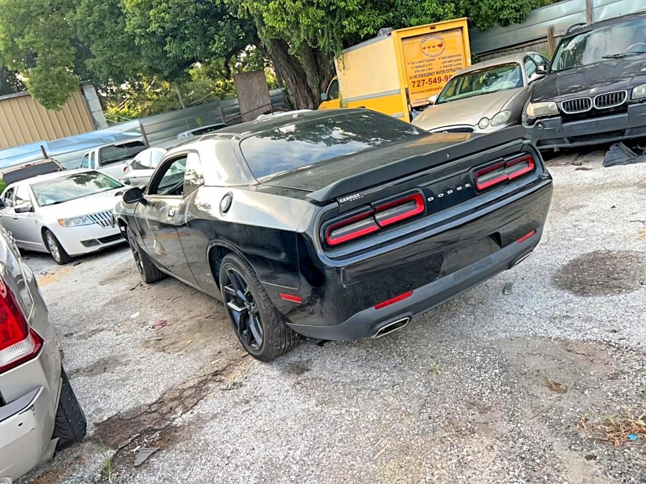 2019 Dodge Challenger Sxt - zdjęcie 3