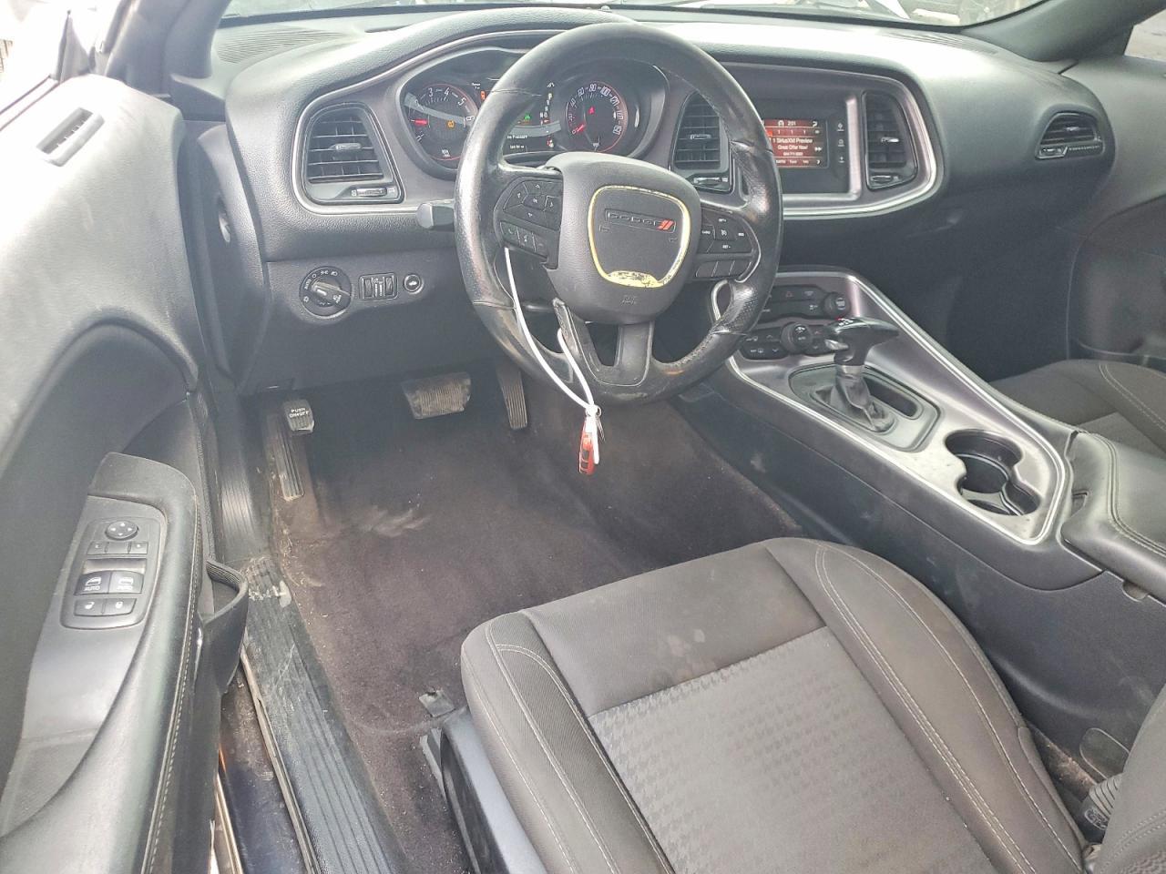 2017 Dodge Challenger Sxt - zdjęcie 8