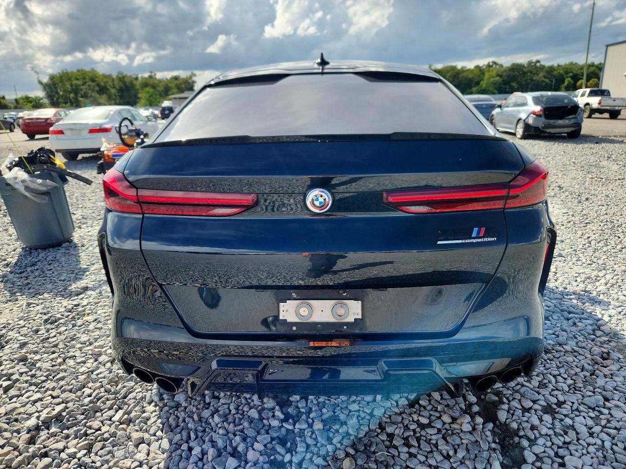 2022 BMW X6 M - zdjęcie 6