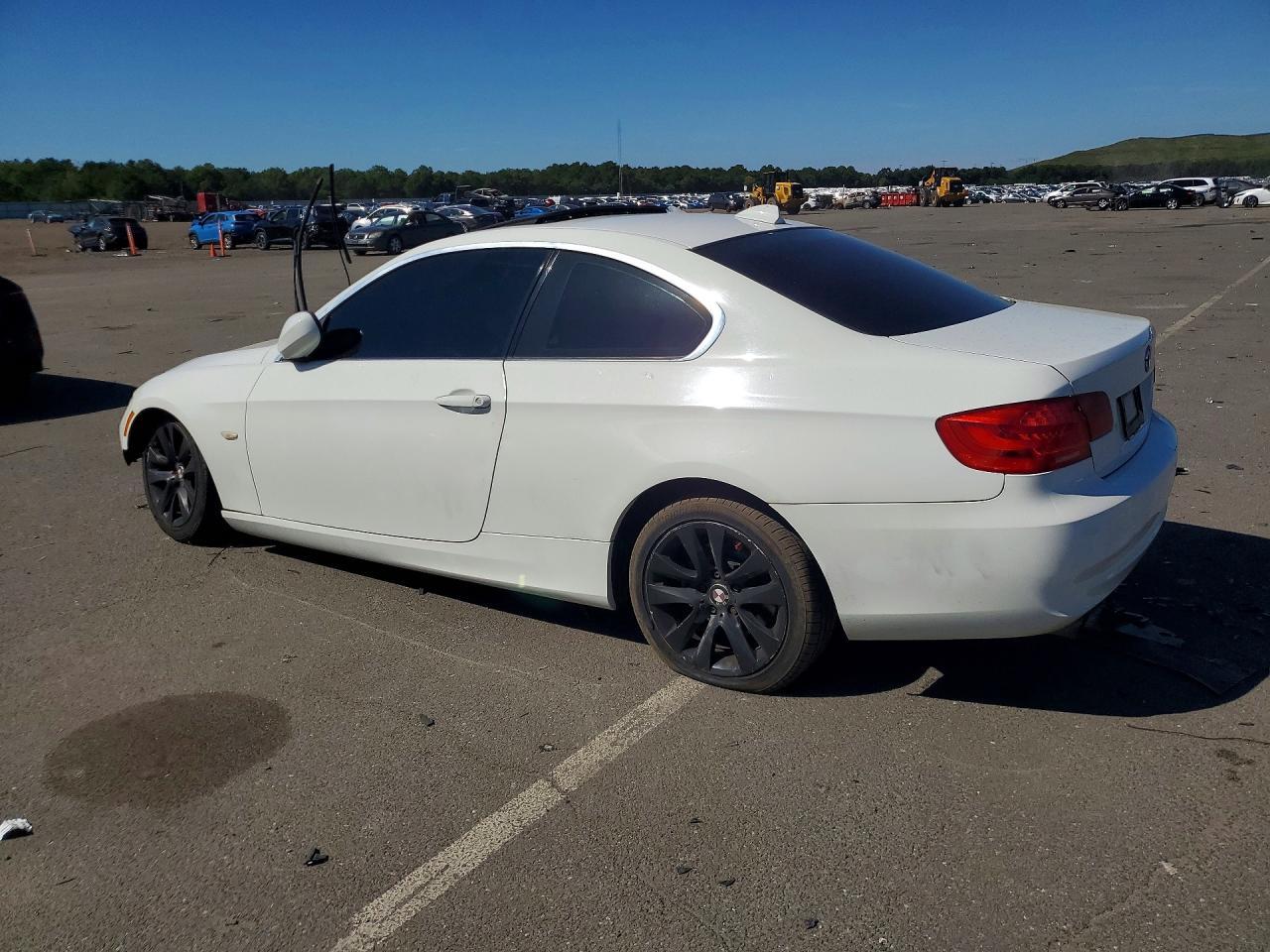 2013 BMW Seria 3 Coupe 328i - zdjęcie 2