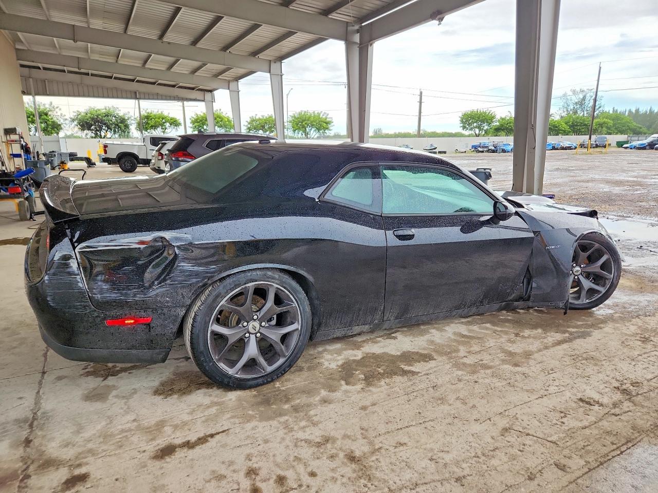 2019 Dodge Challenger R/T - zdjęcie 3