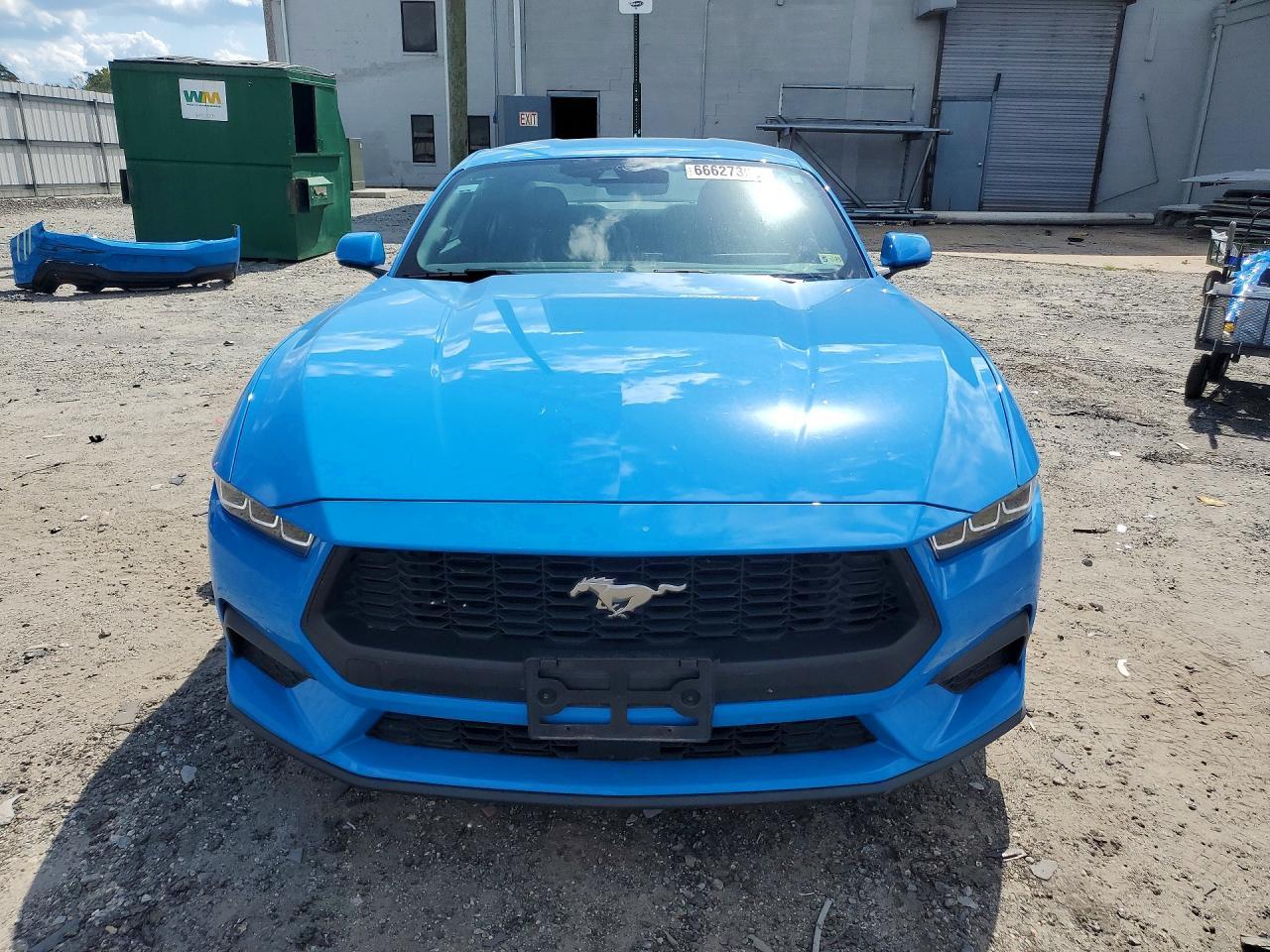 2024 Ford Mustang - zdjęcie 5