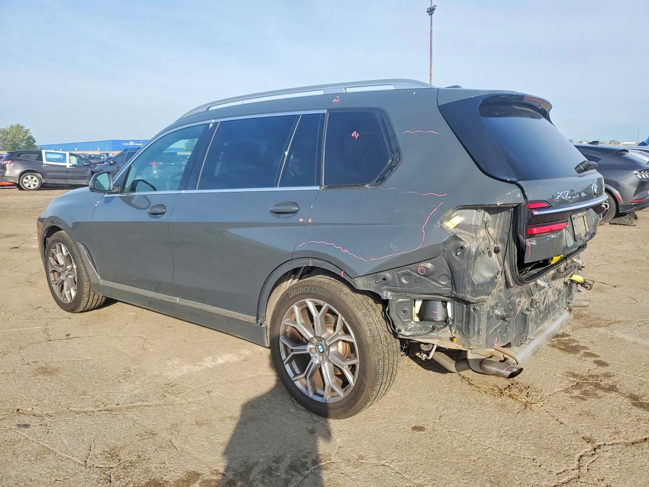 2024 BMW X7 xDrive40I - zdjęcie 2