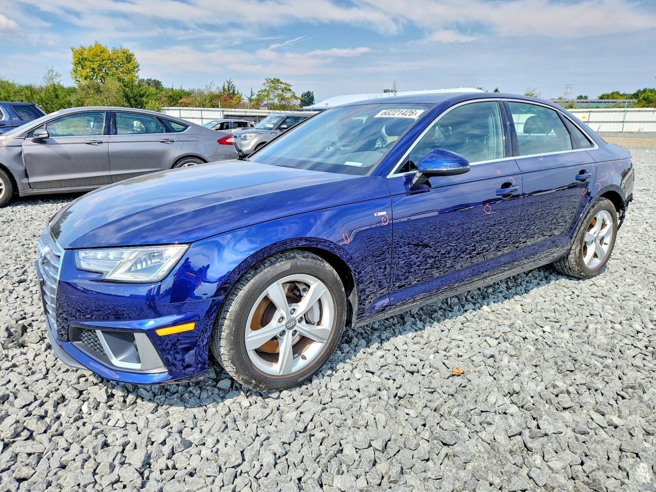 2019 Audi A4 Premium - zdjęcie główne
