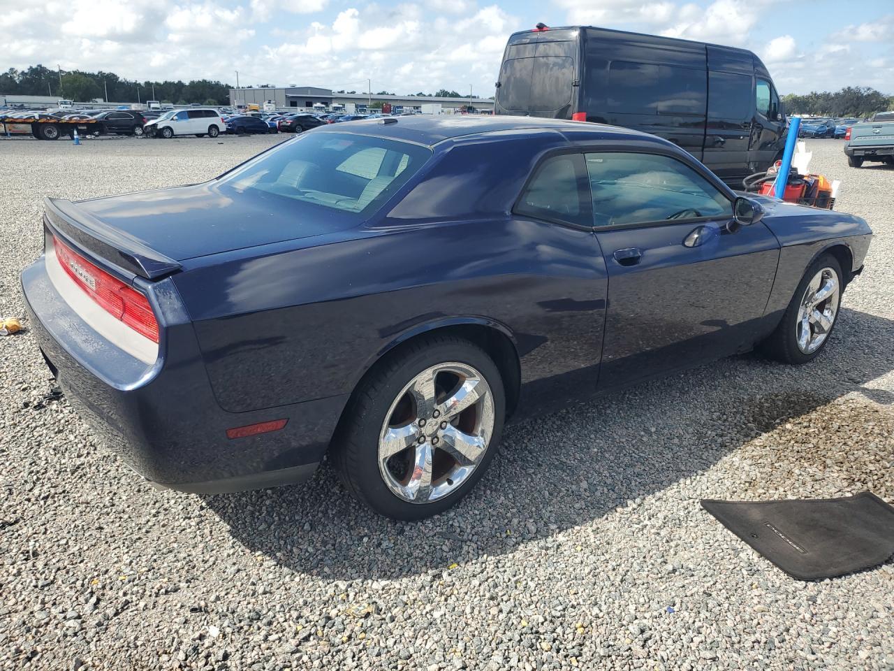 2013 Dodge Challenger Sxt - zdjęcie 3
