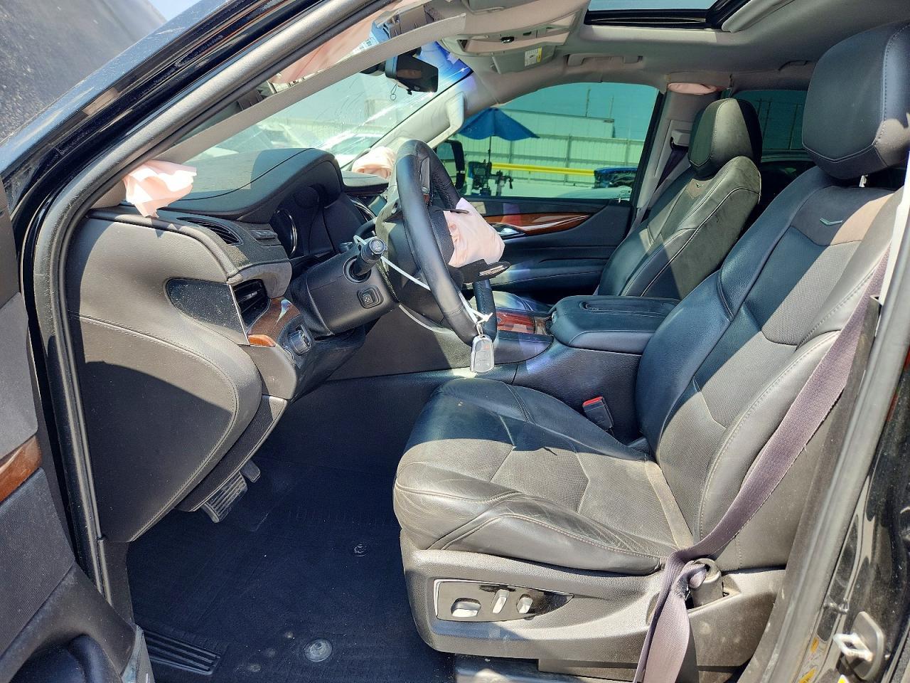 2017 Cadillac Escalade Luxury - zdjęcie 7