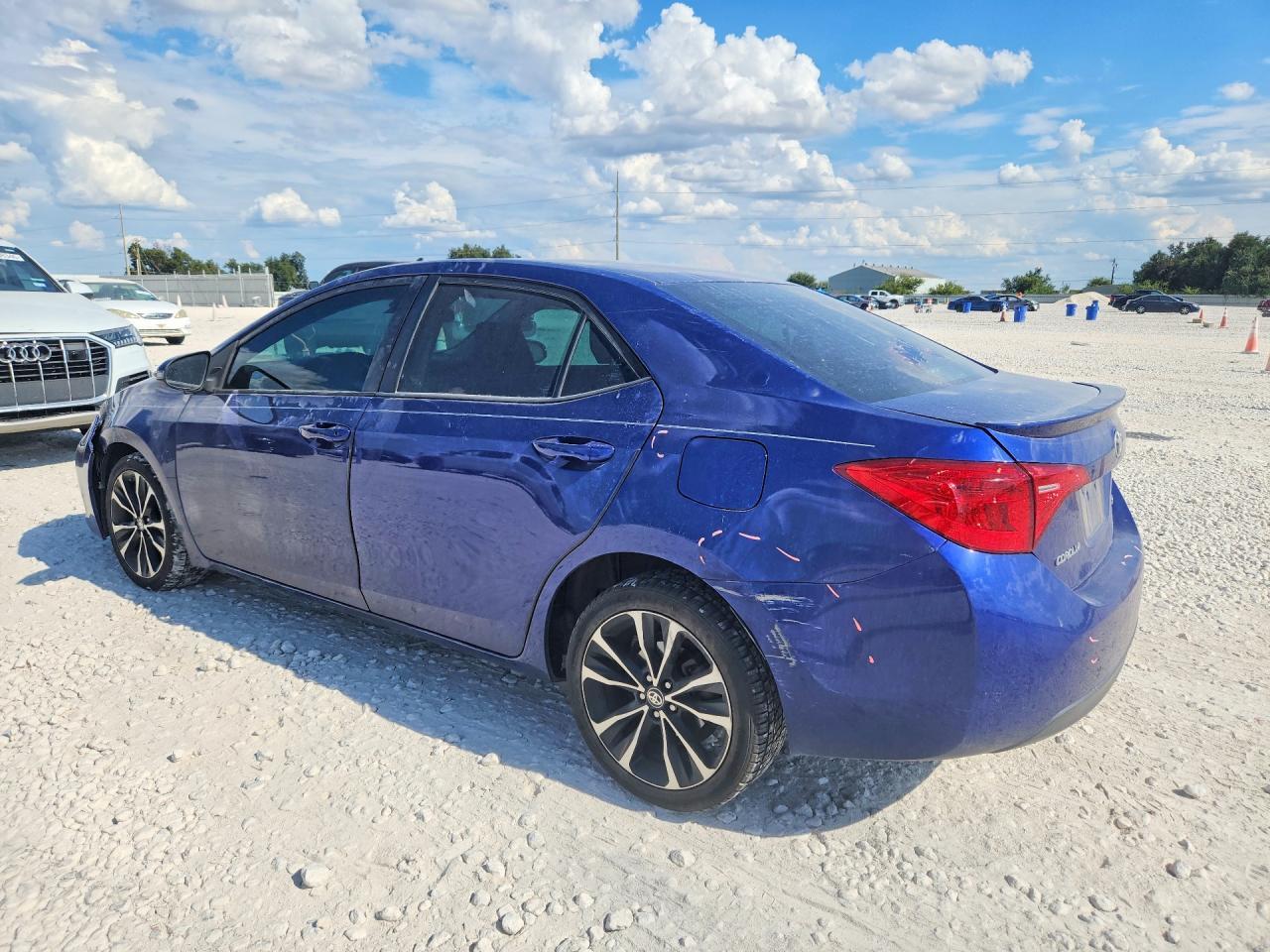 2019 Toyota Corolla Se - zdjęcie 2
