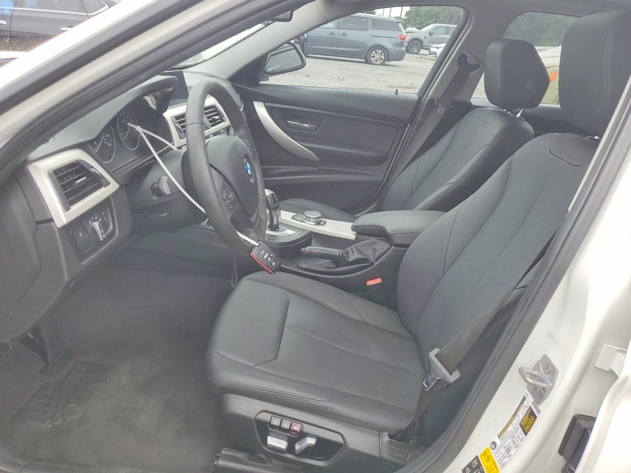 2018 BMW 320 Xi - zdjęcie 7