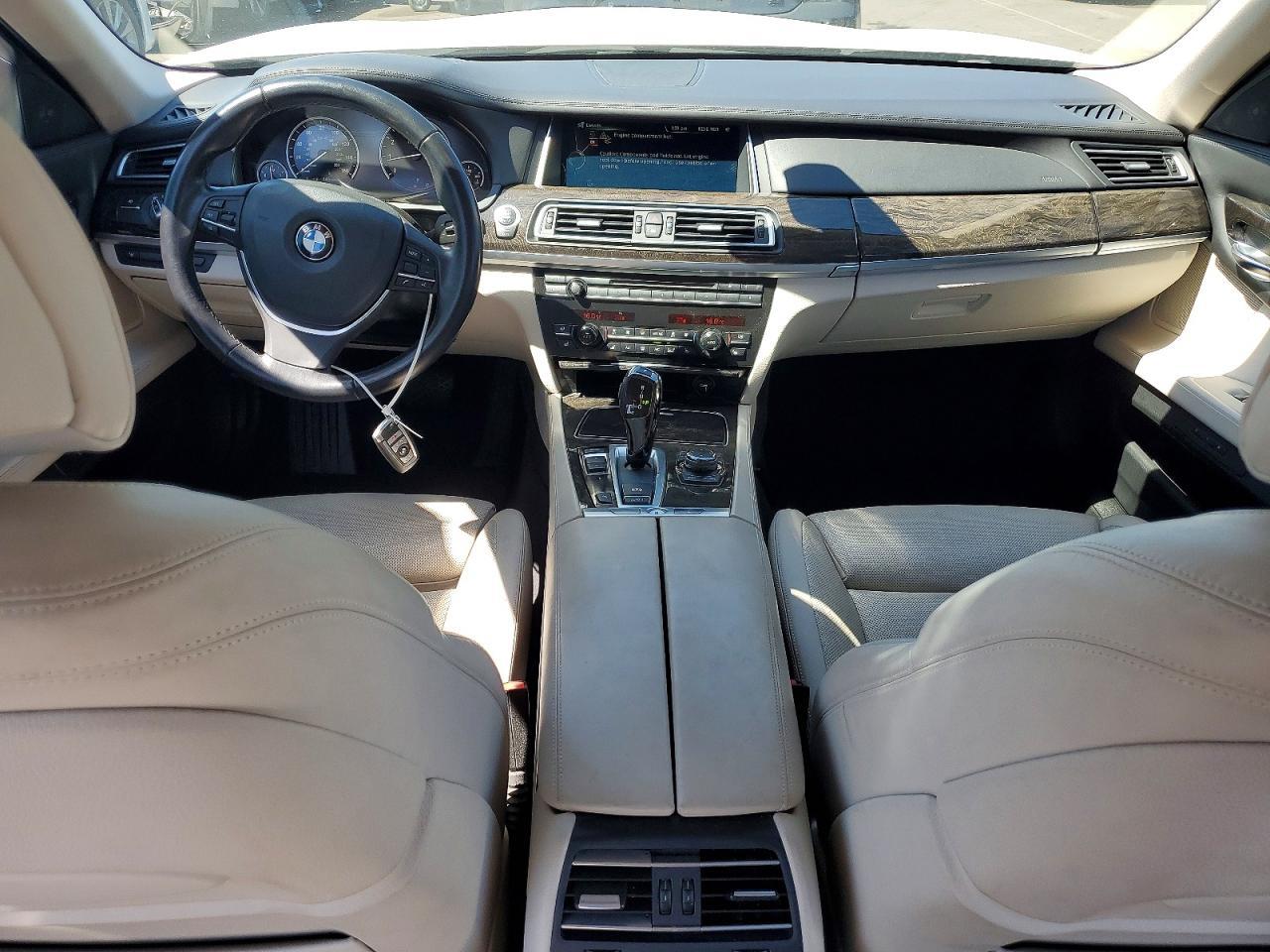 2013 BMW 750 Li - zdjęcie 8