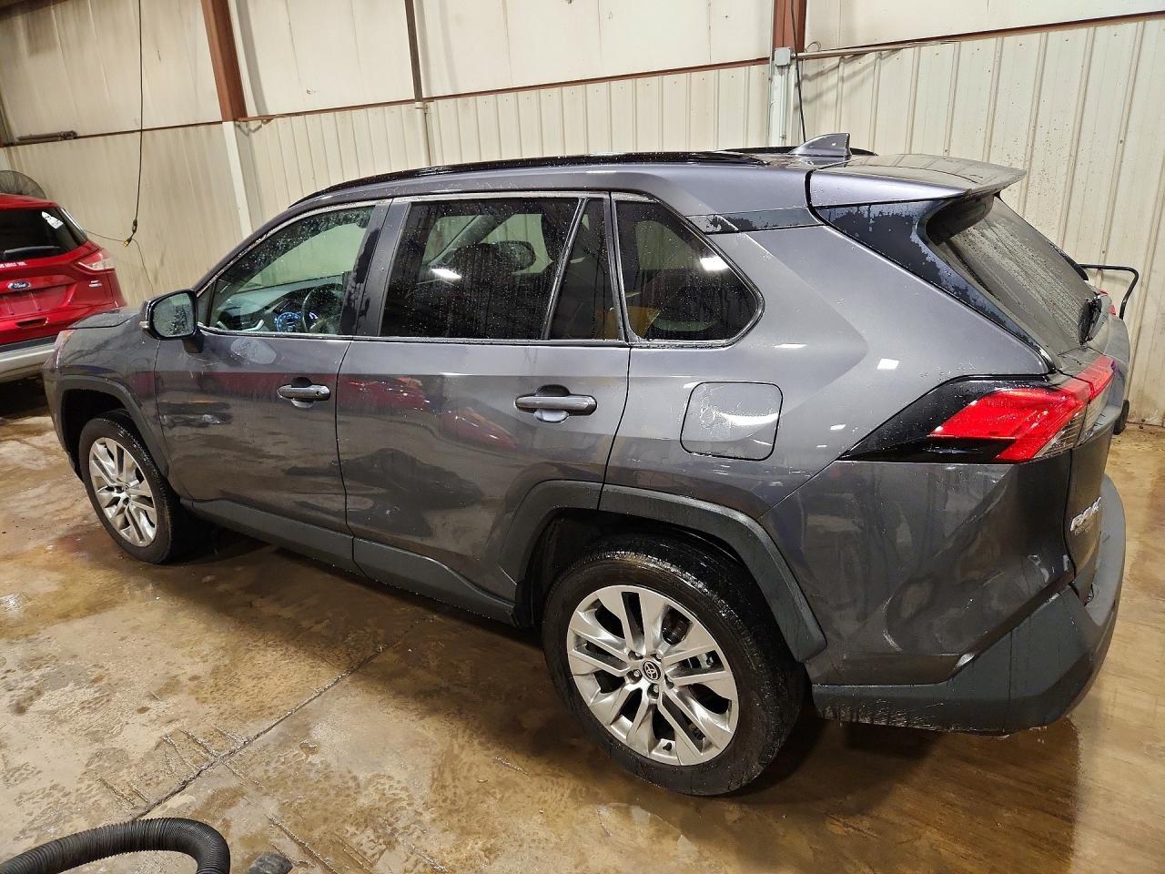 2025 Toyota Rav4 Xle Premium - zdjęcie 2