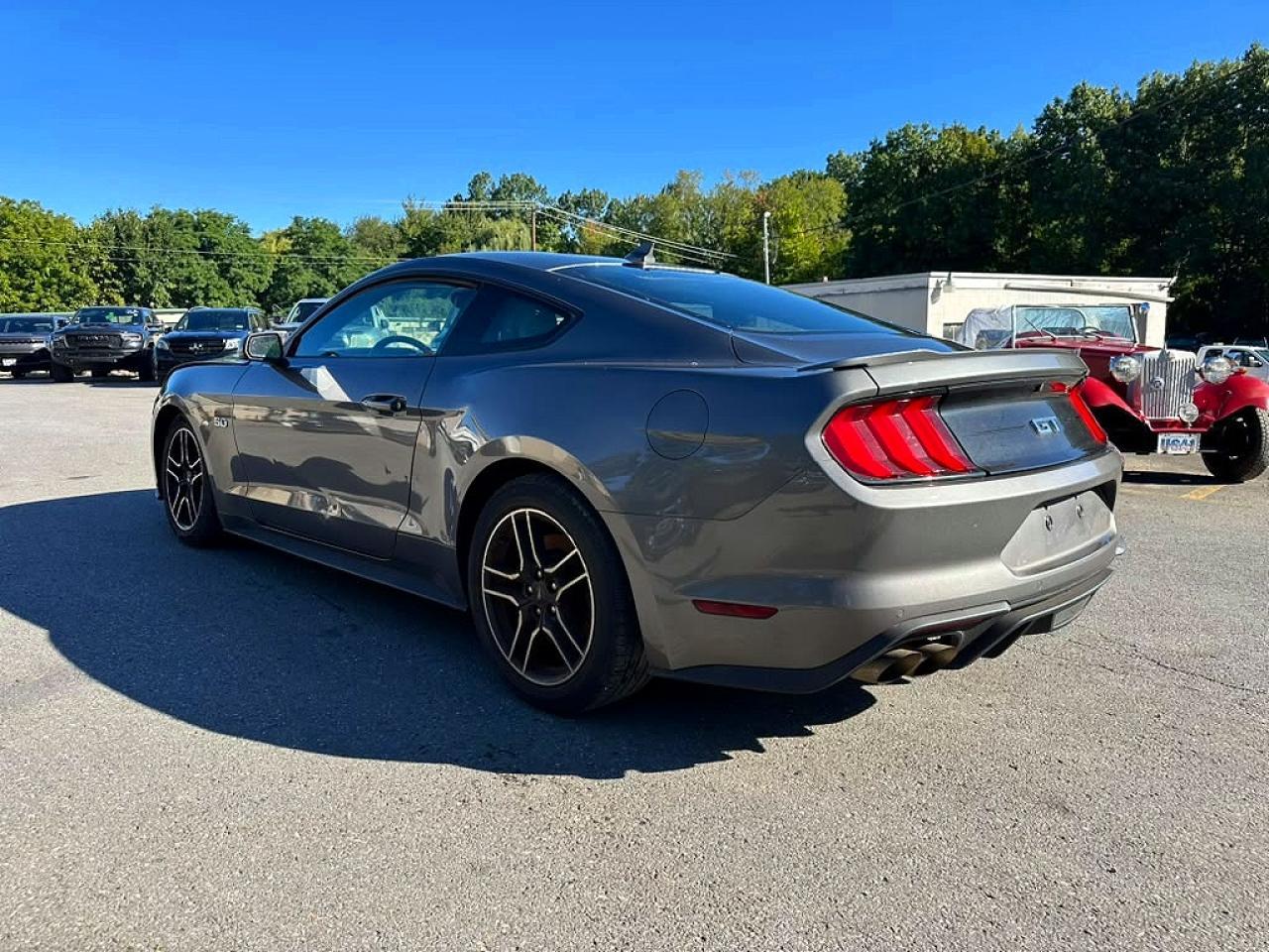 2023 Ford Mustang Gt - zdjęcie 2