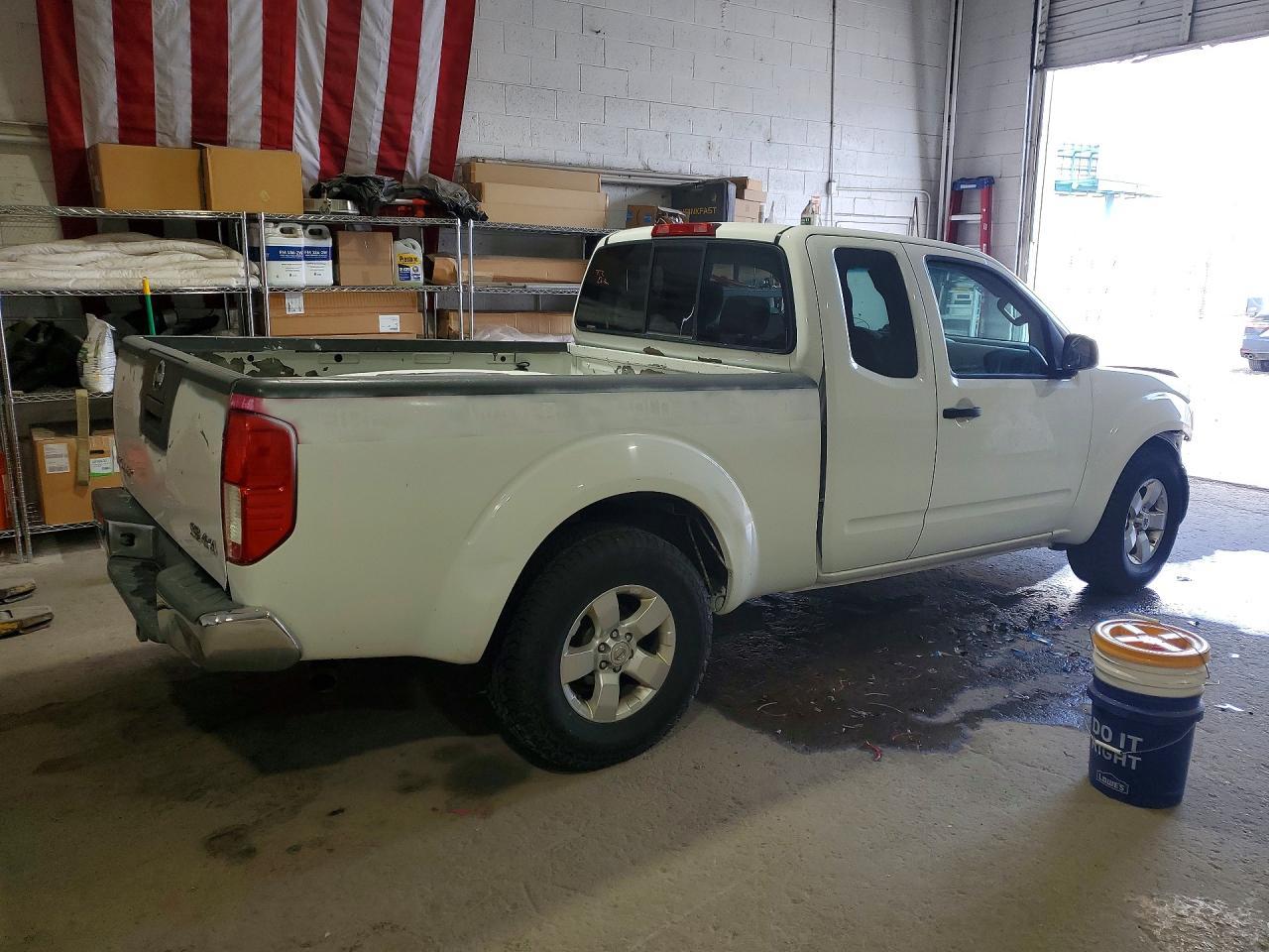 2013 Nissan Frontier Sv V6 - zdjęcie 3