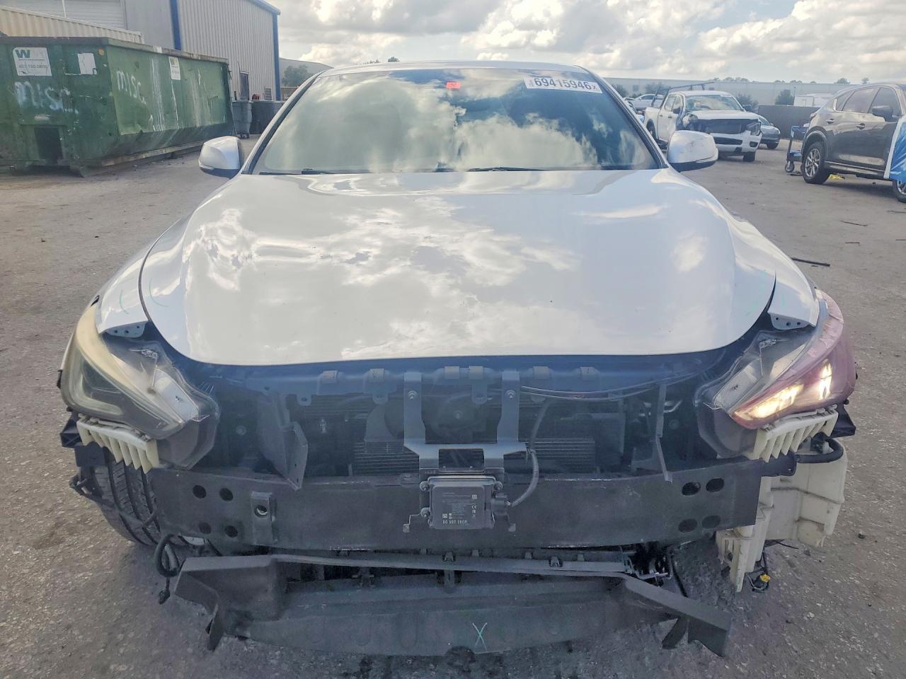 2019 Infiniti Q60 3.0T Luxe - zdjęcie 5