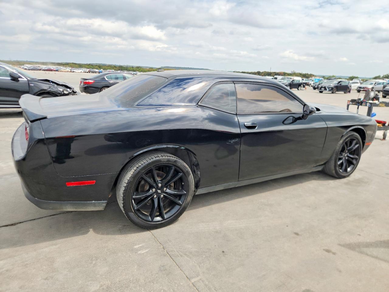 2018 Dodge Challenger Sxt - zdjęcie 3
