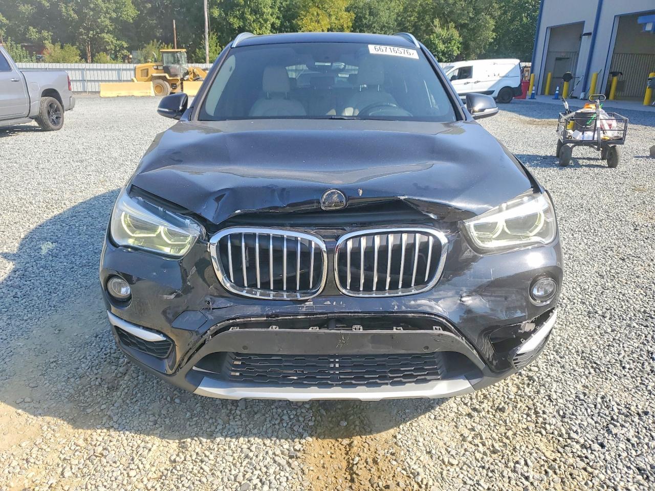 2017 BMW X1 xDrive28I - zdjęcie 5