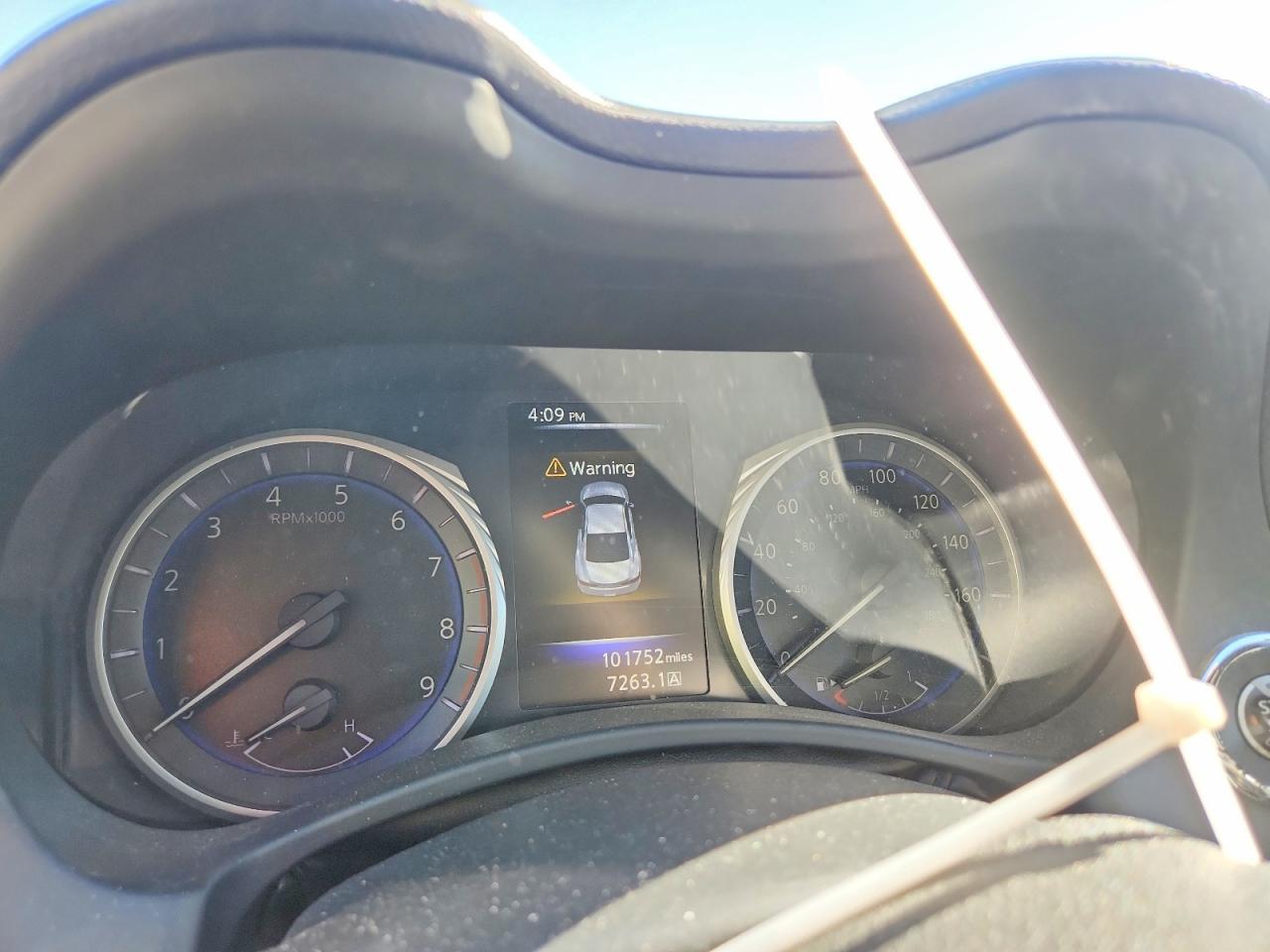 2017 Infiniti Q60 Premium - zdjęcie 9