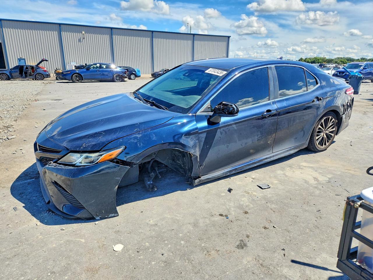 2020 Toyota Camry Se - zdjęcie główne