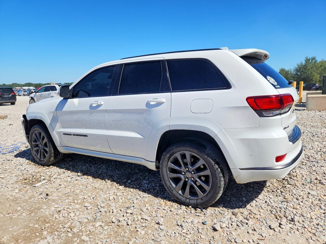 2019 Jeep Grand Cherokee Overland - zdjęcie 2