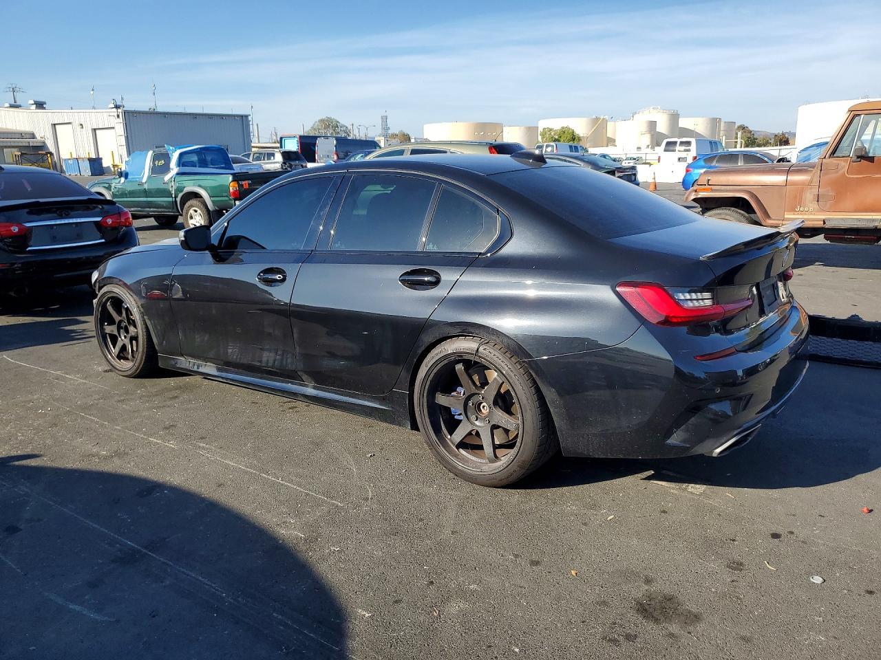2022 BMW M340I - zdjęcie 2
