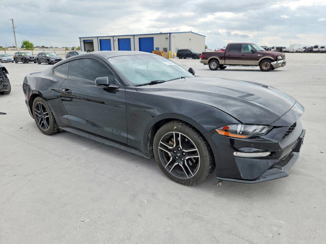 2020 Ford Mustang - zdjęcie 4