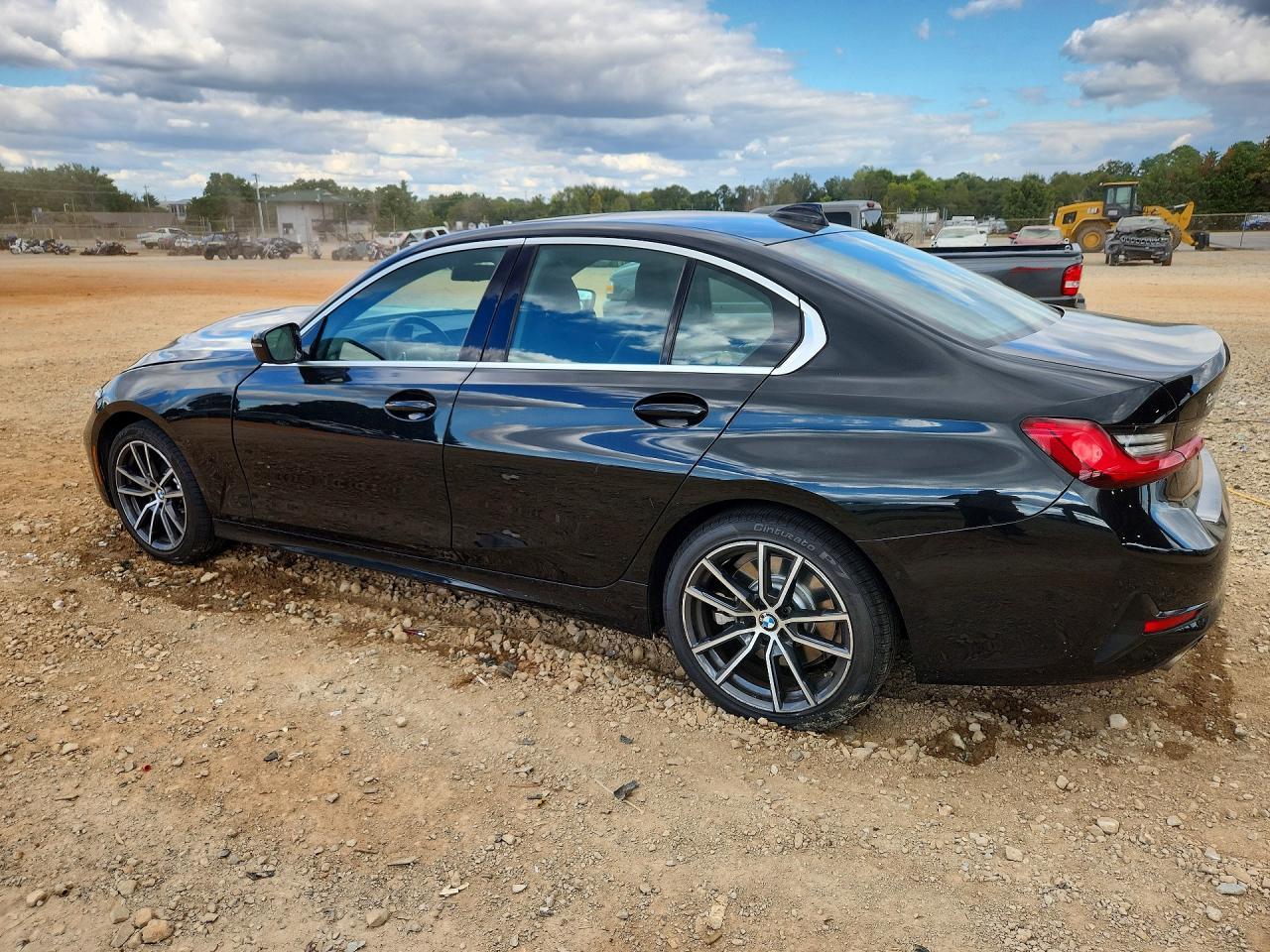 2020 BMW 330I - zdjęcie 2