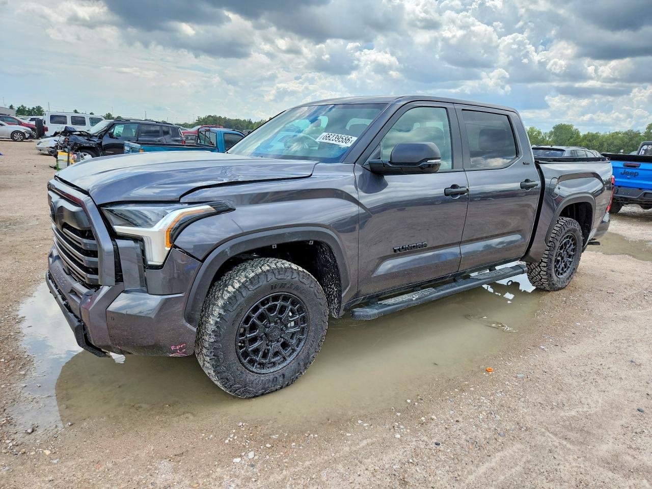 2026 Toyota Tundra Sr5 - zdjęcie główne