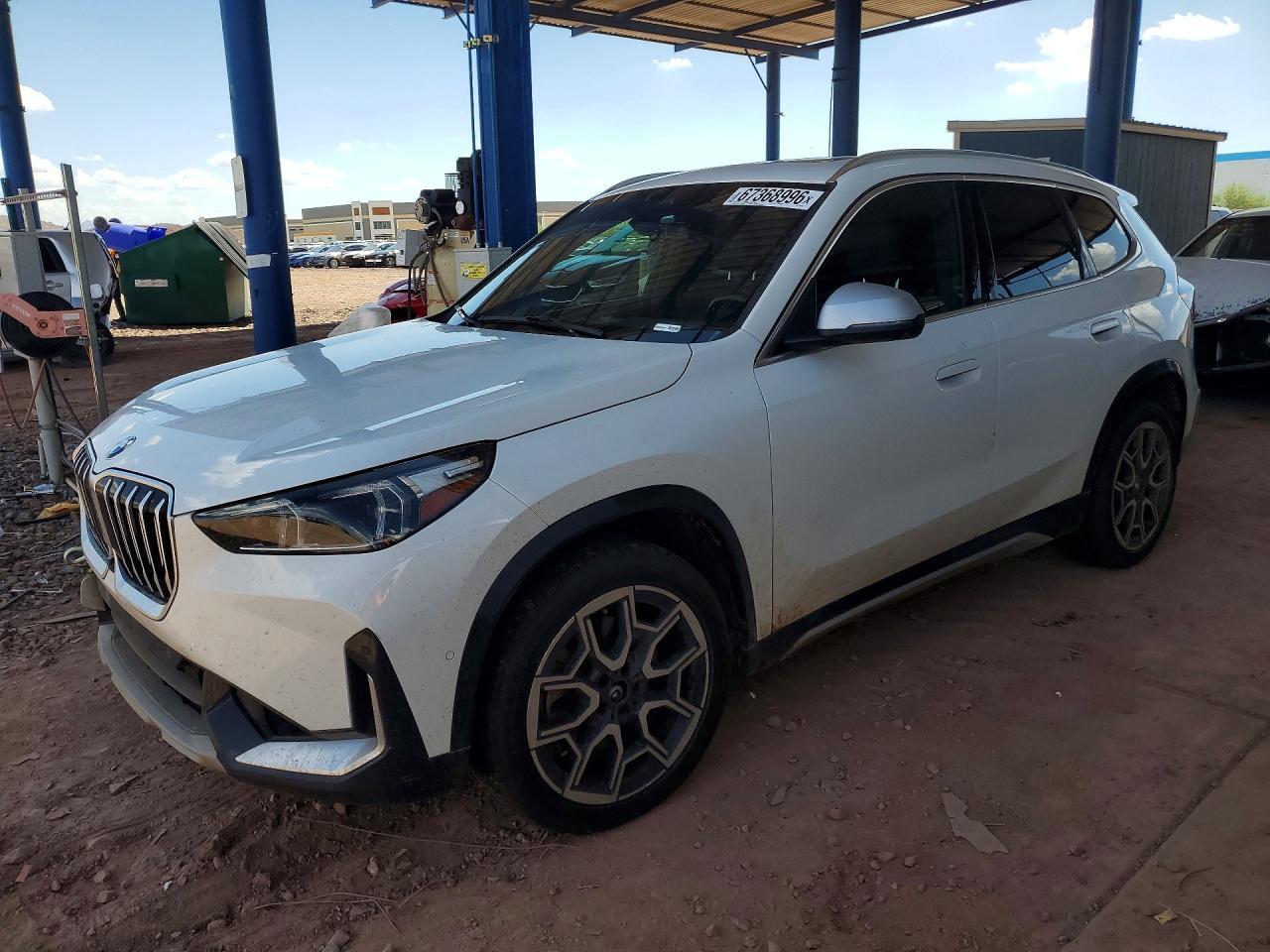 2023 BMW X1 xDrive28I - zdjęcie główne