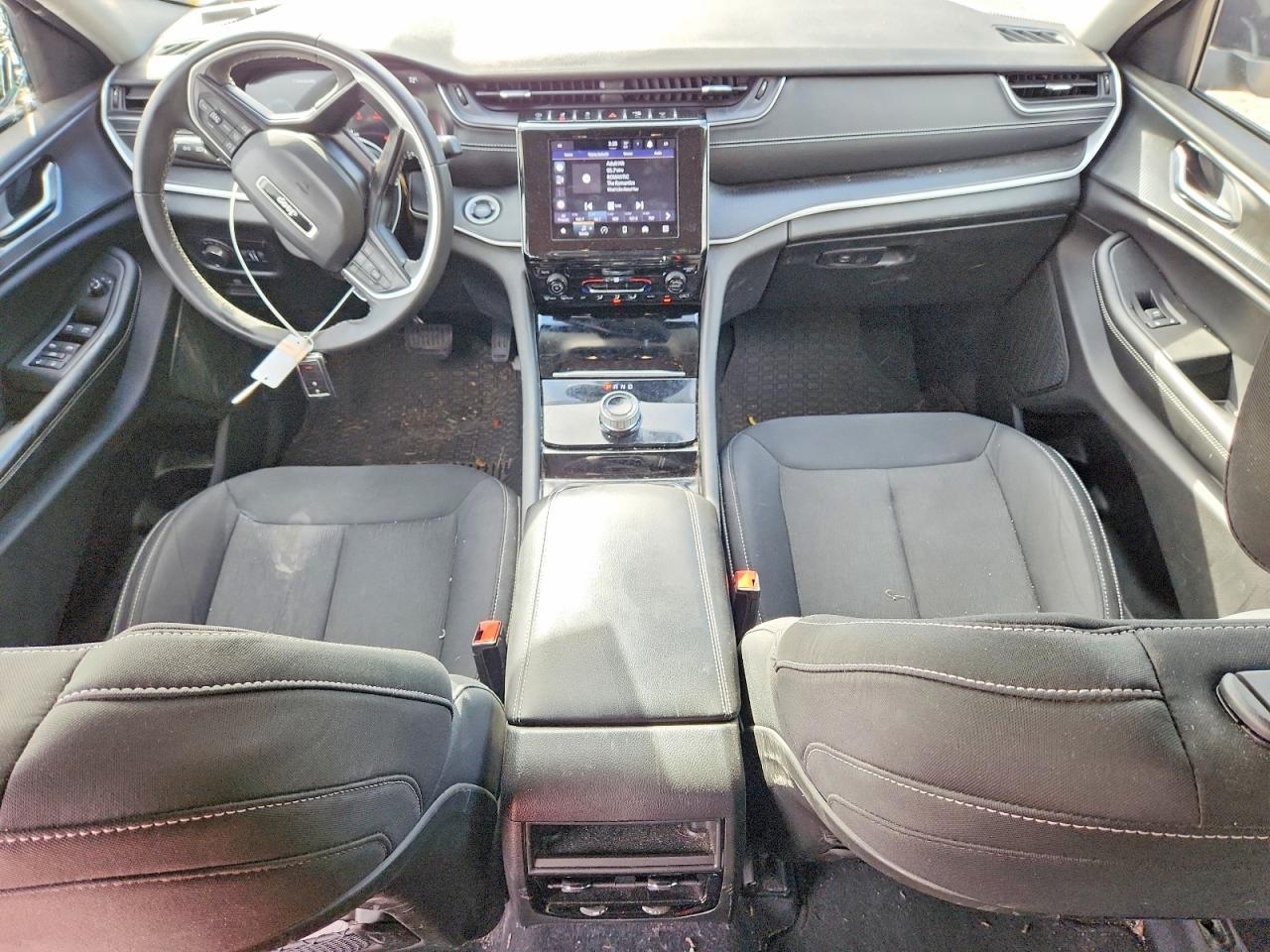 2023 Jeep Grand Cherokee Laredo - zdjęcie 8