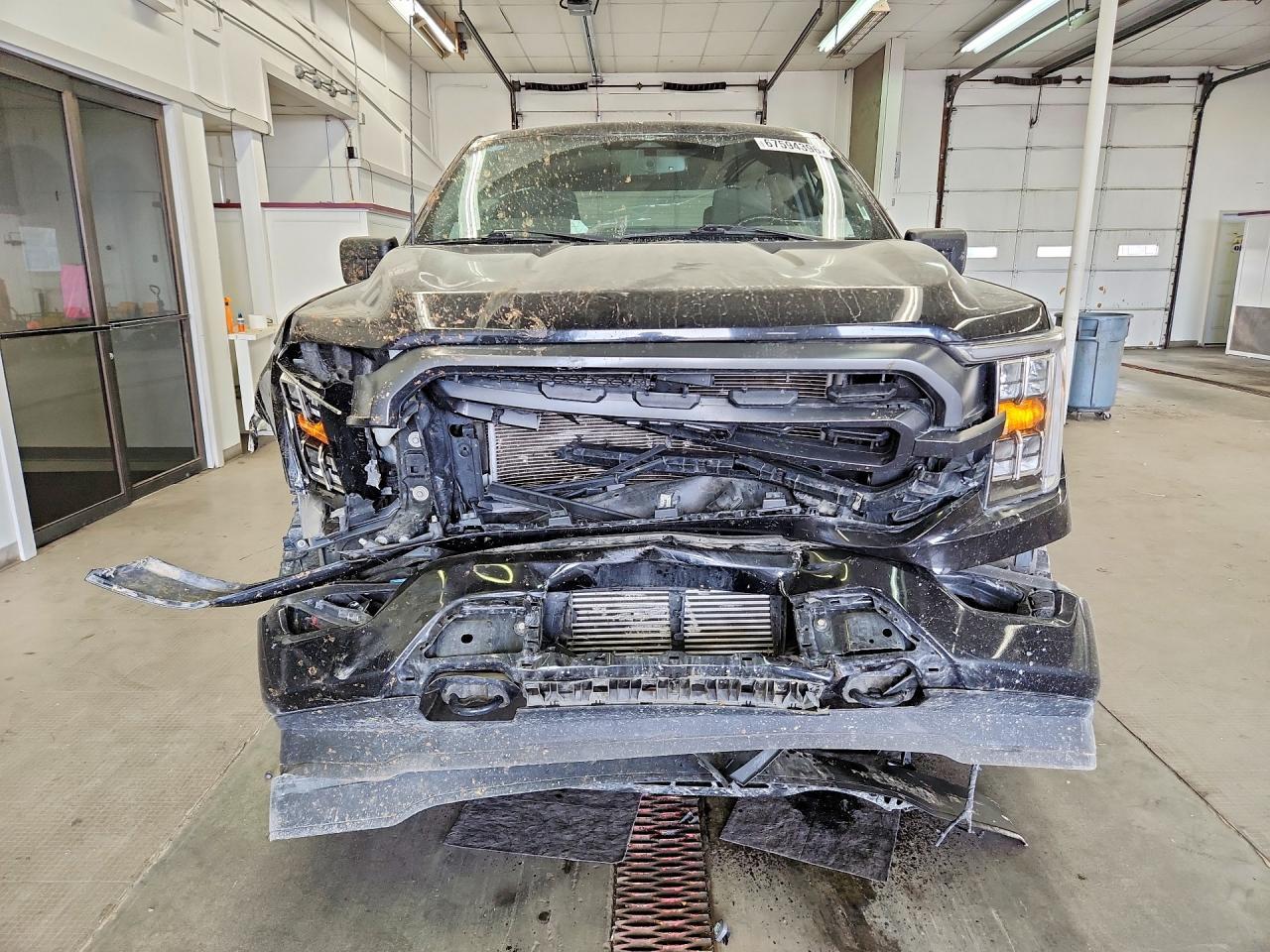 2023 Ford F150 Supercrew - zdjęcie 5