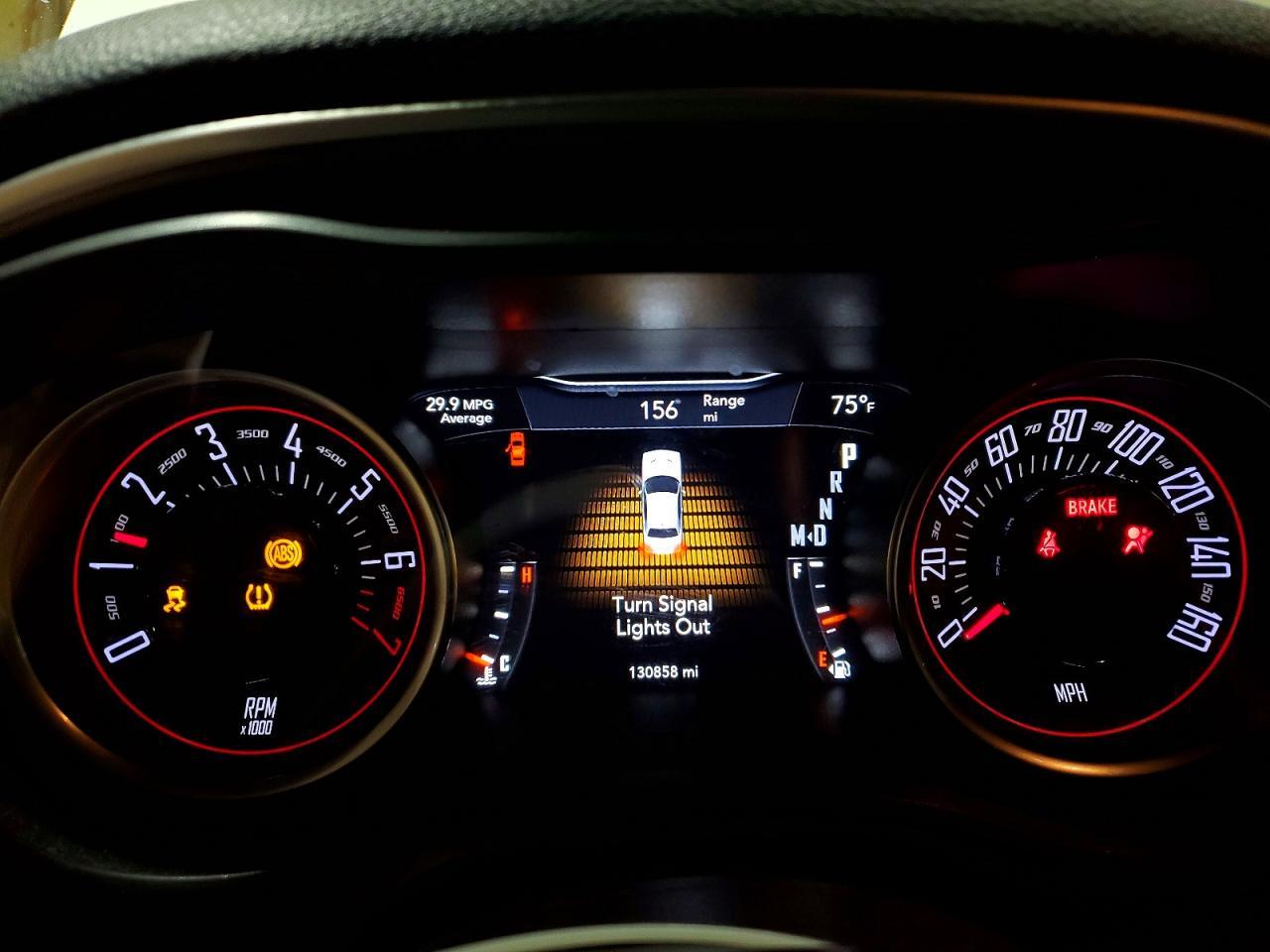 2019 Dodge Challenger Sxt - zdjęcie 9