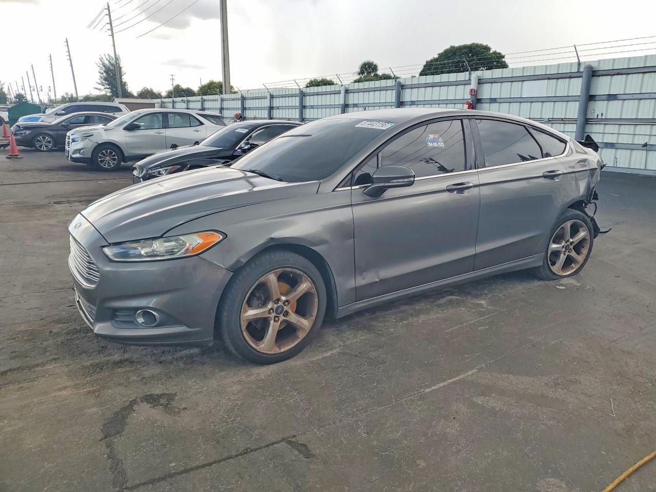 2013 Ford Fusion Se - zdjęcie główne