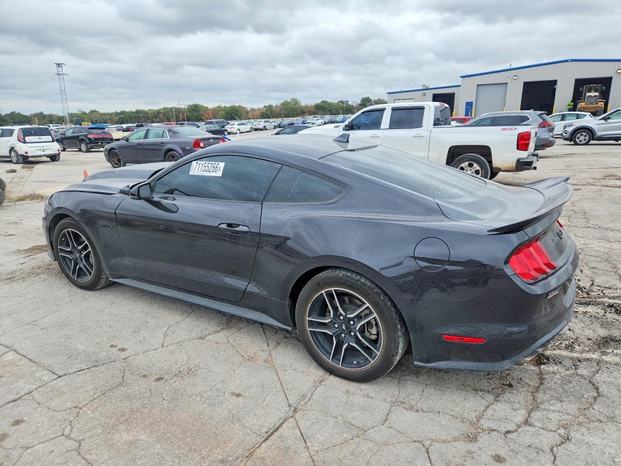 2022 Ford Mustang Gt - zdjęcie 2