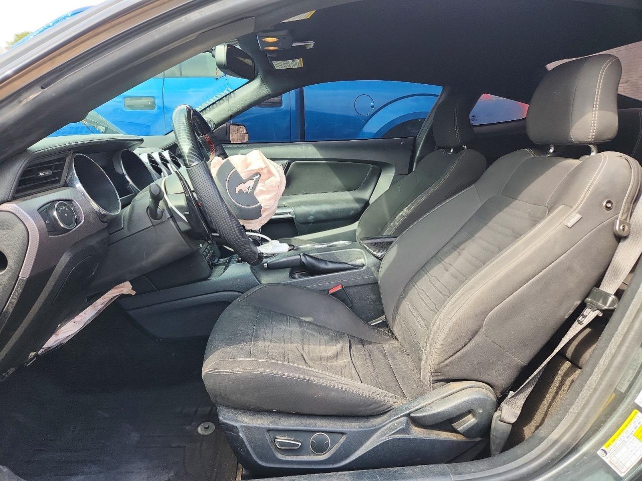 2015 Ford Mustang - zdjęcie 7