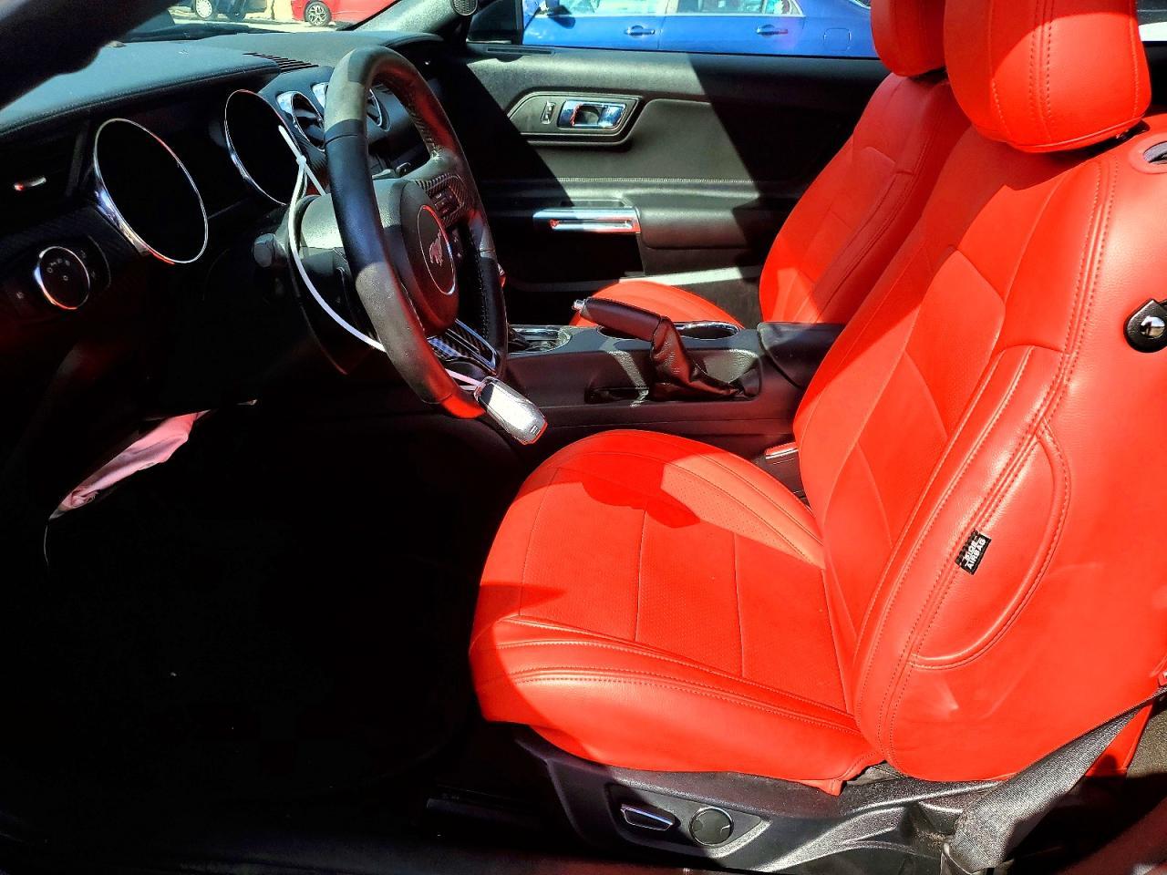 2016 Ford Mustang - zdjęcie 7