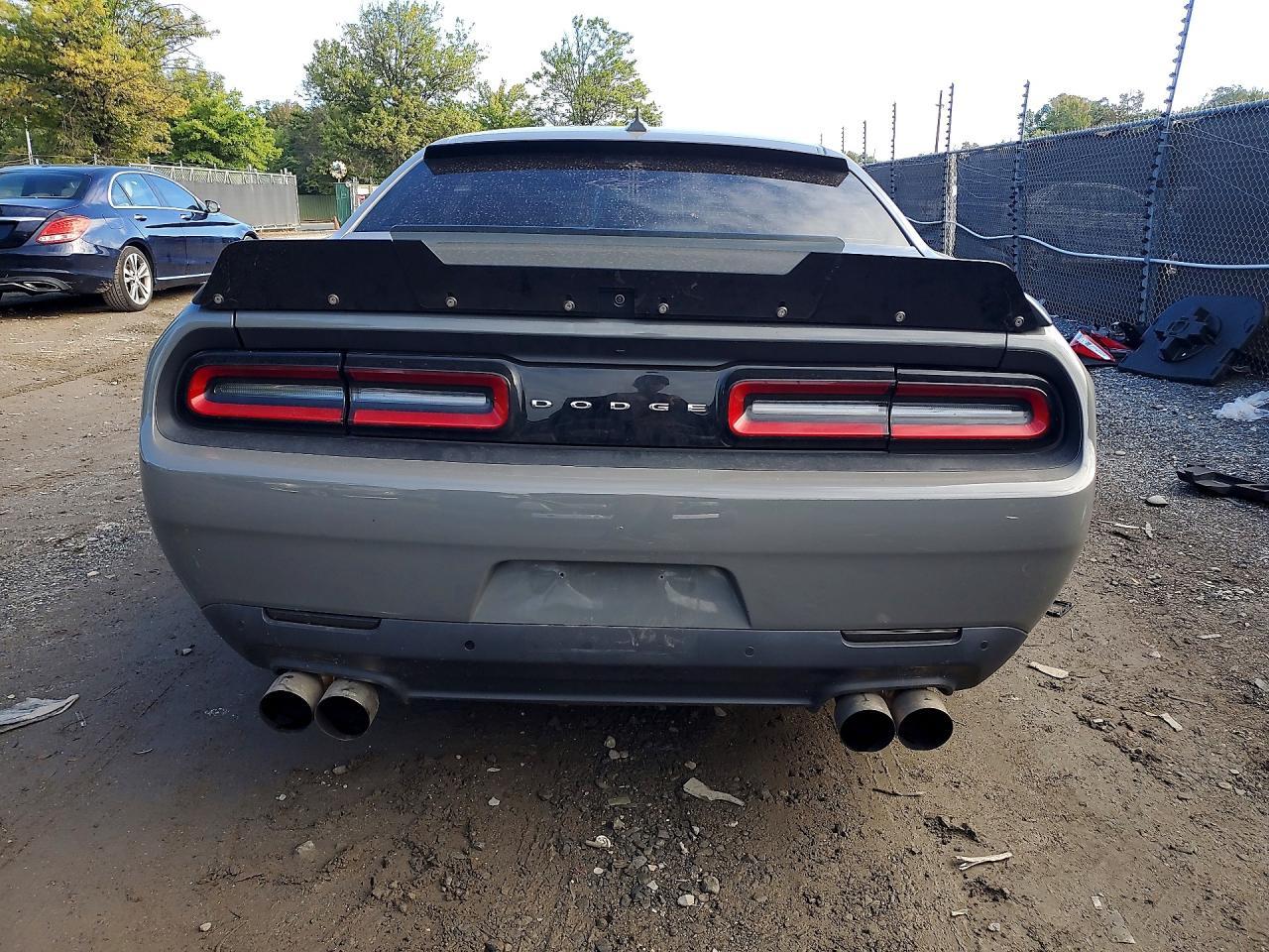 2017 Dodge Challenger R/T 392 - zdjęcie 6