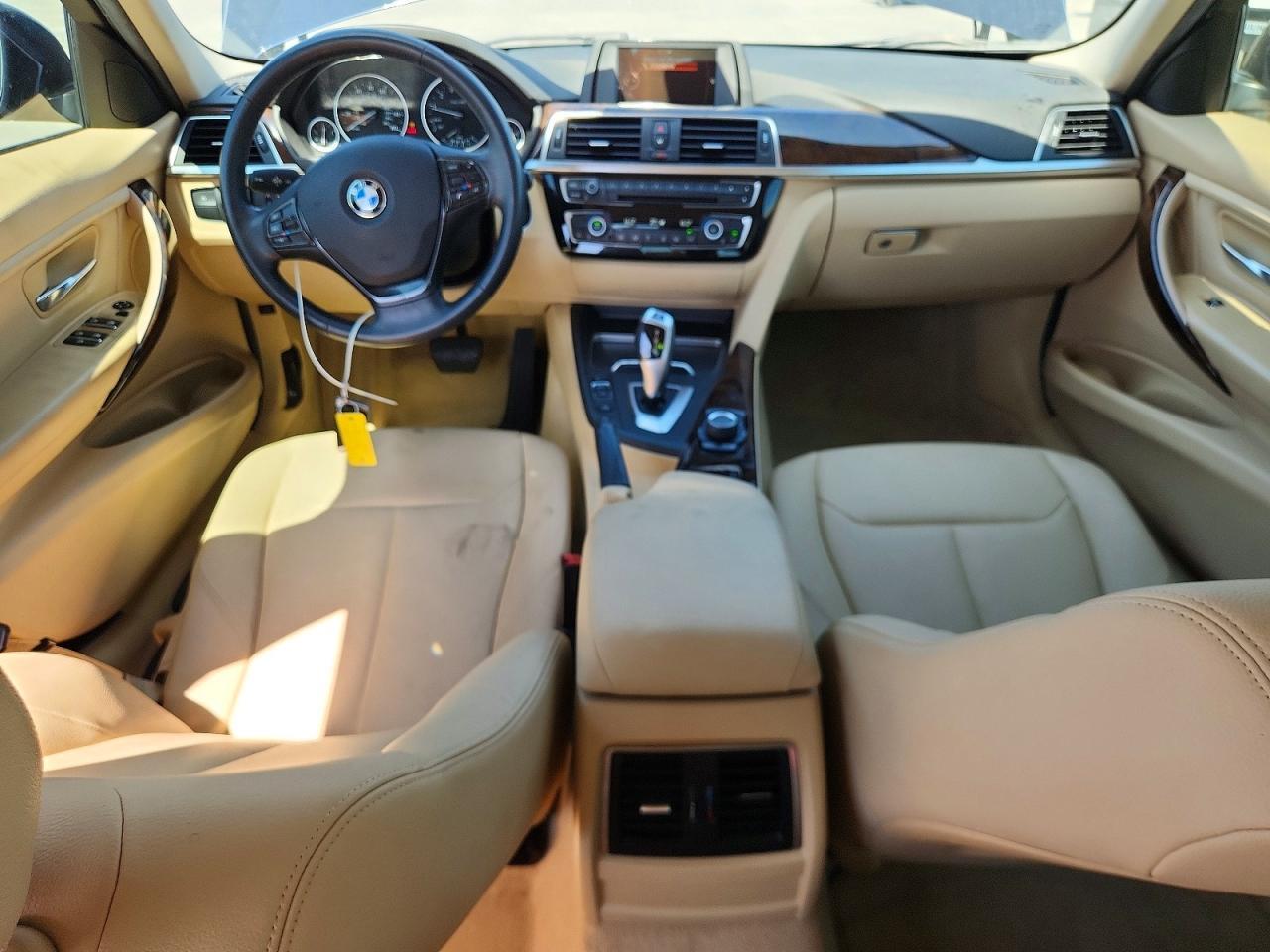 2016 BMW 320 I - zdjęcie 8
